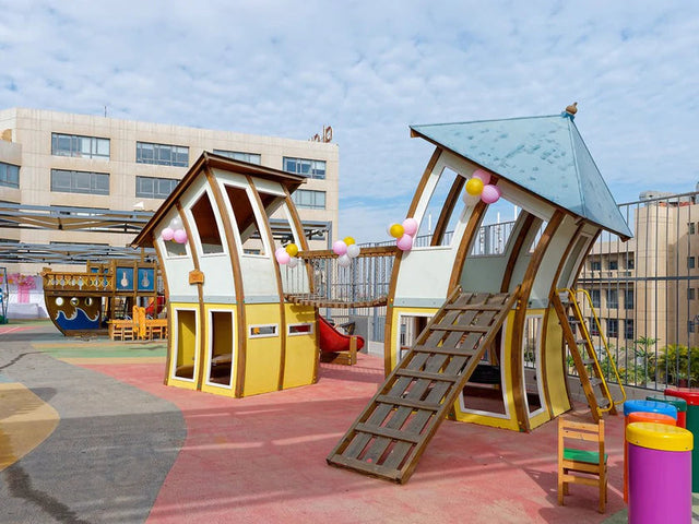 crooked house