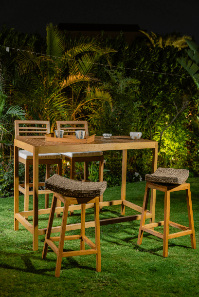 mastaba high table